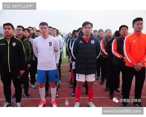 张军足球生涯回顾与展望对话中的成长与挑战